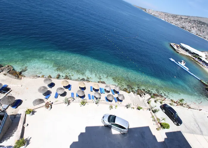 Отель Blue Bay 4*