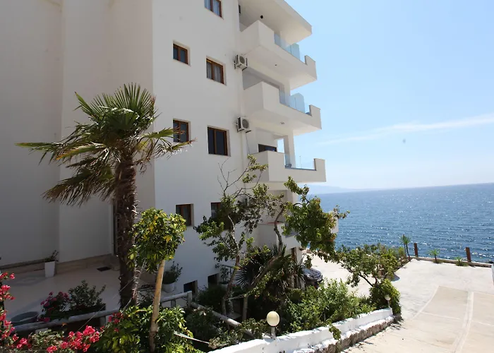 Отель Blue Bay 4*