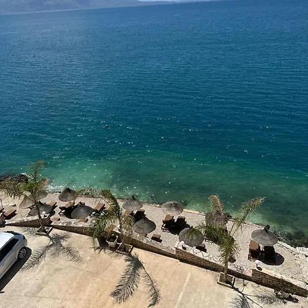 Blue Bay فندق 4*