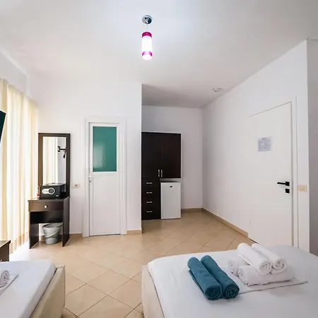 فندق Blue Bay ساراندا