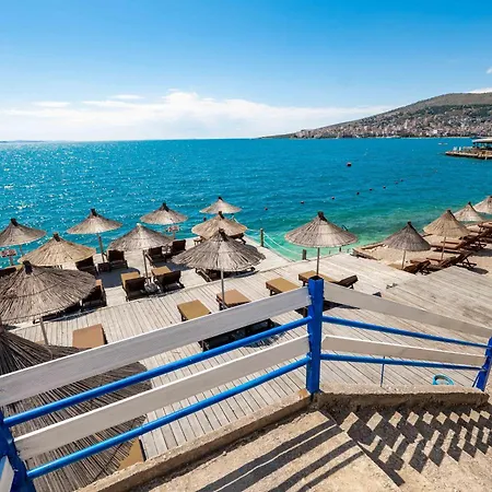 Blue Bay فندق ساراندا